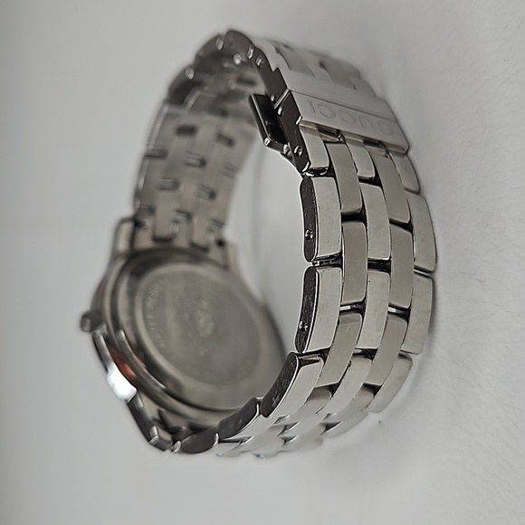 Authentic Gucci Watch 5500M Dial Quartz Silver  Gray Link Date Watch - Picture 4 of 14